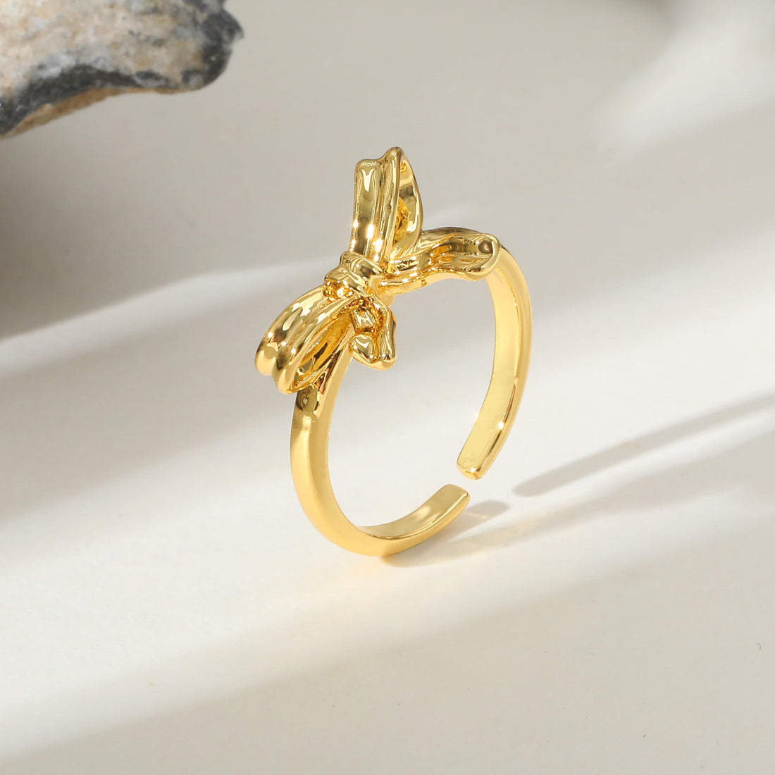 18K Gold Ribbon Bow Open Ring
