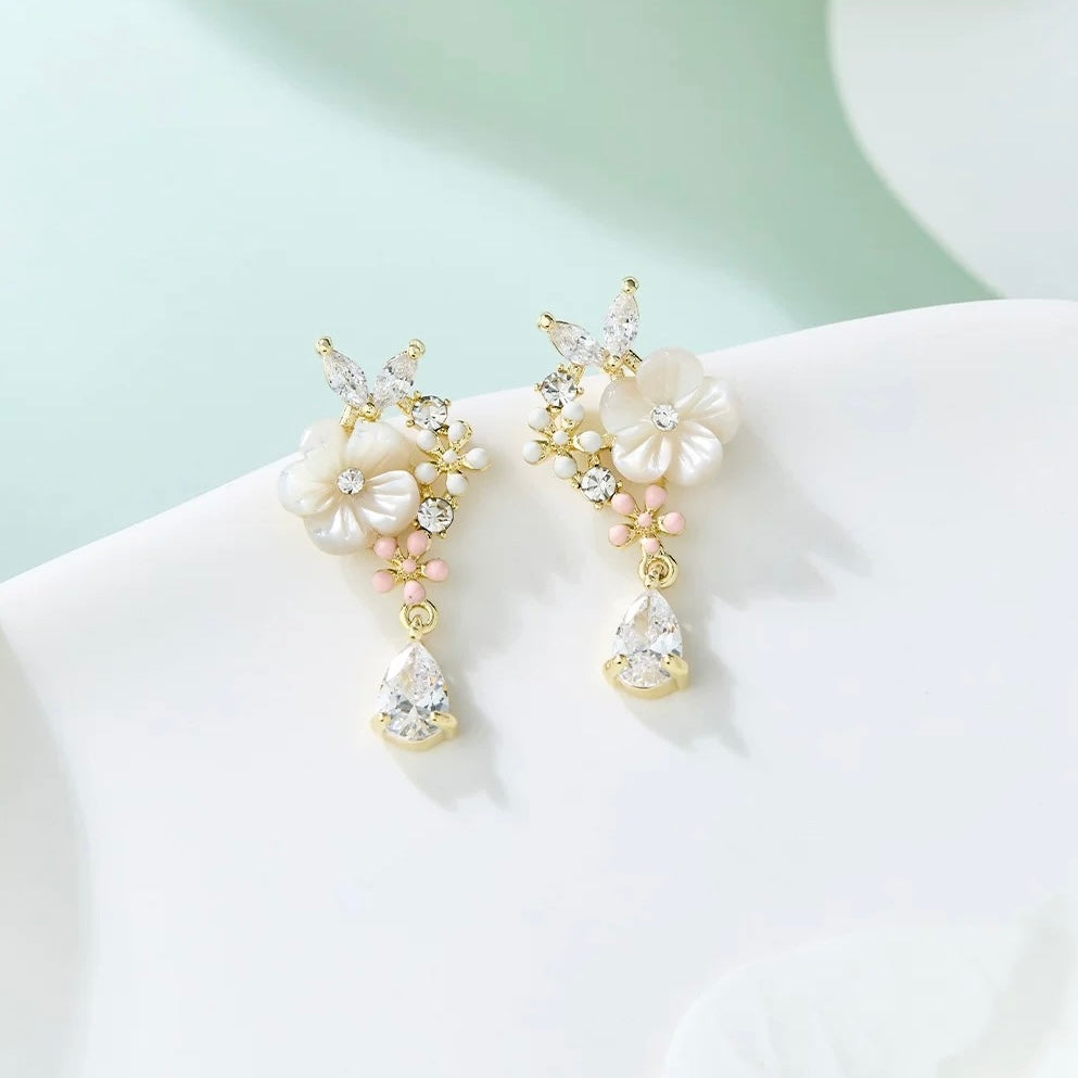 Shell Flower Diamond Pendant Earrings